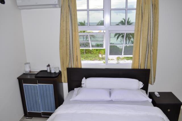 Airport Alba Inn Μαλέ Εξωτερικό φωτογραφία